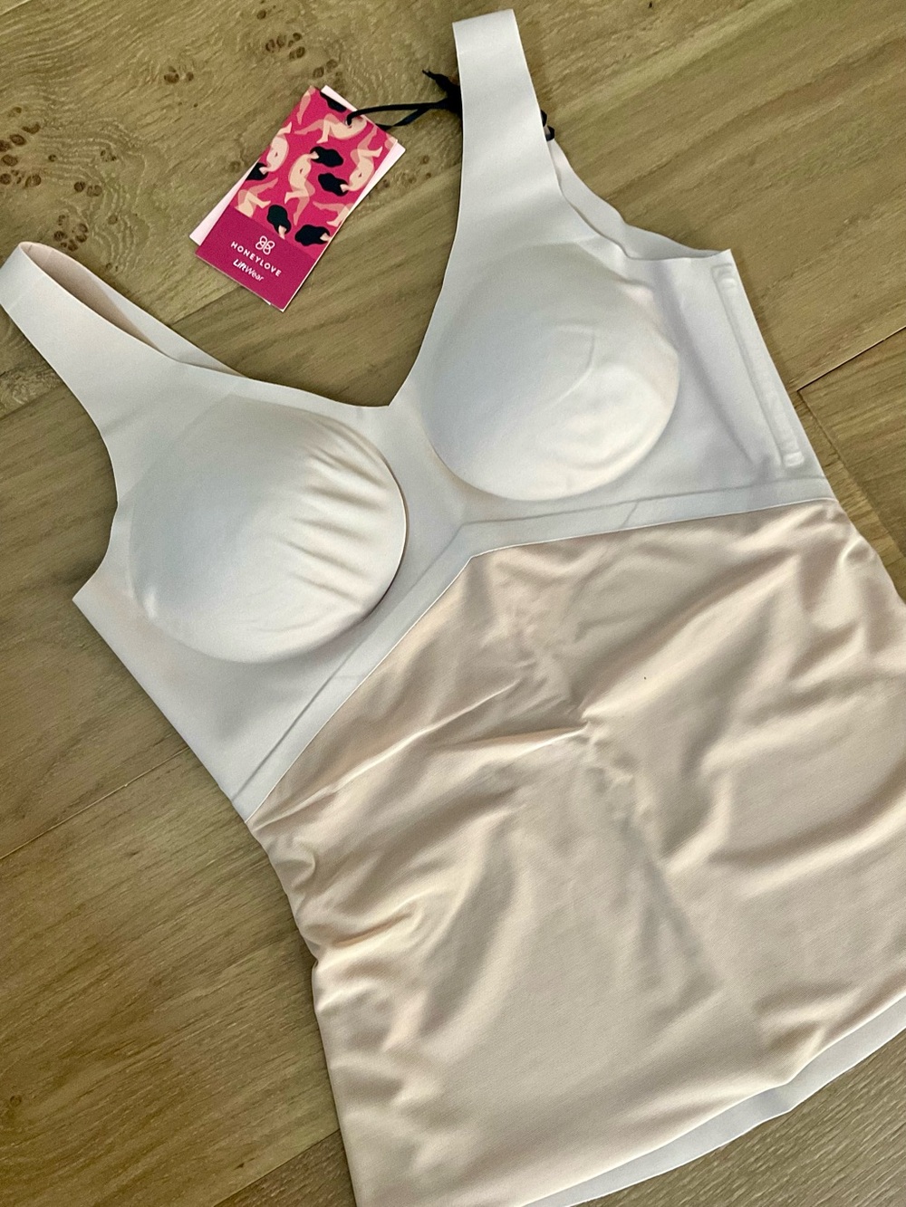 NWT Honeylove LiftWear Smoothing Tank Built-In Bra Shapewear Beige Snatched Med - Picture 2 of 16